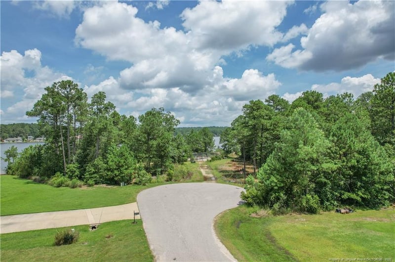 233 Clearview Ct, Sanford, NC 27332