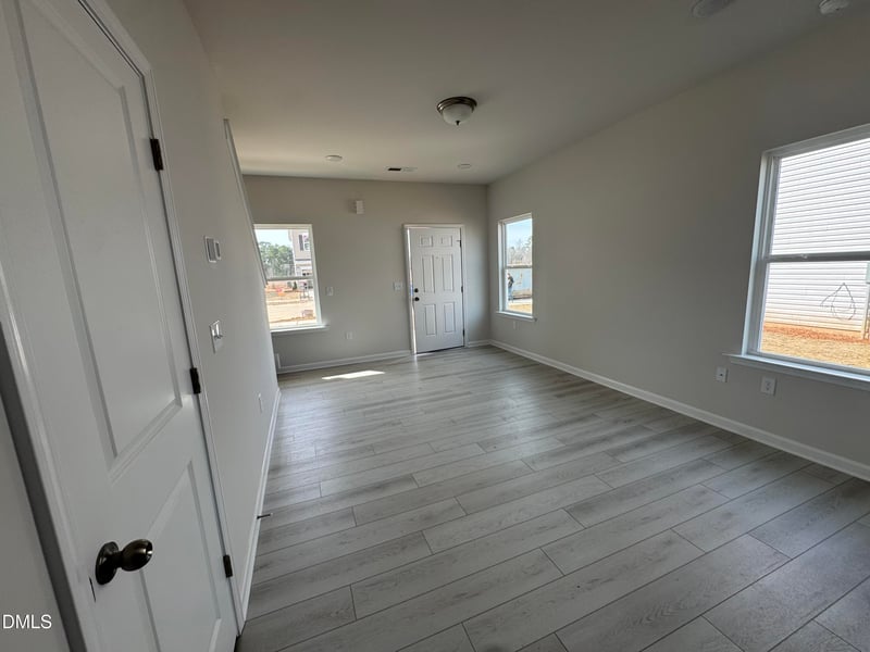 233 Courtside Dr, Dunn, NC 28334