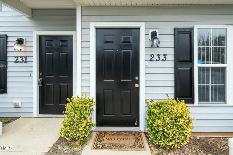 233 Donald Ross Dr, Raleigh, NC 27610