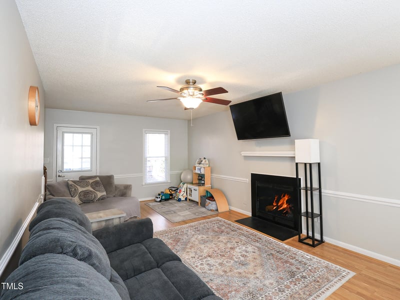 233 Evesham Ct, Wake Forest, NC 27587