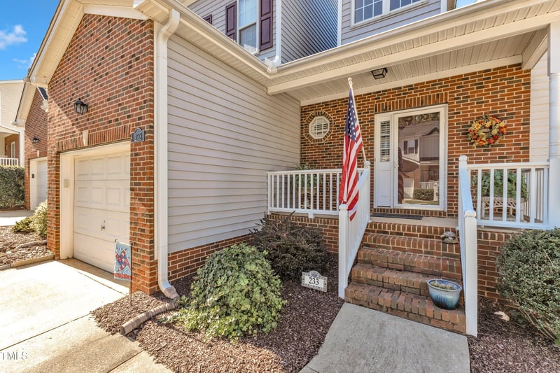 233 Grand Pointe Dr, Garner, NC 27529