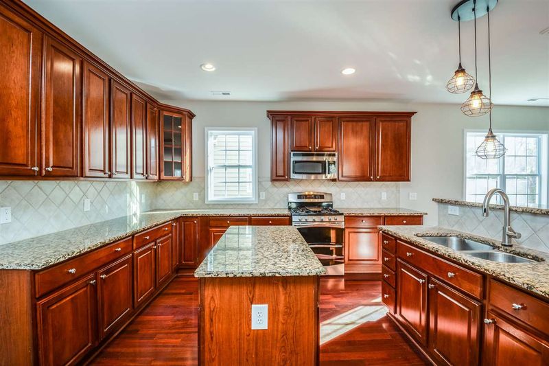 233 Grenoch Valley Ln, Apex, NC 27539