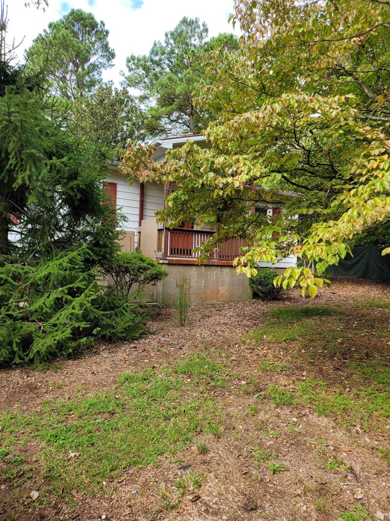 233 W Hill Ave N, Hillsborough, NC 27278