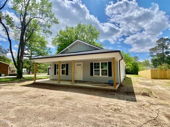 233 Jenkins St, Erwin, NC 28334