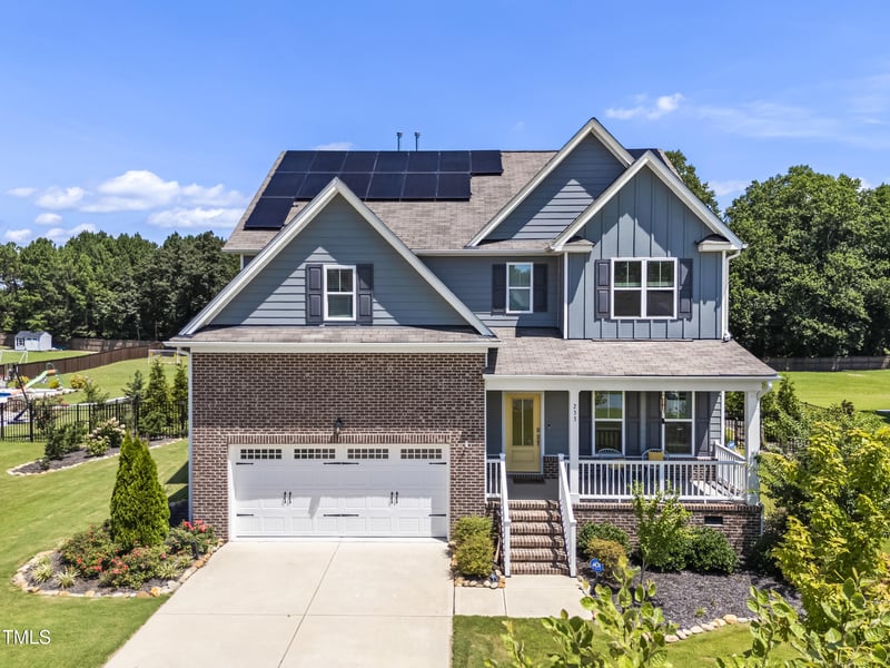 233 Lily Oak Dr, Rolesville, NC 27571
