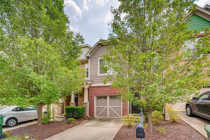 233 Linden Park Ln, Cary, NC 27519
