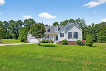 233 Meadow Hills Dr, Four Oaks, NC 27524