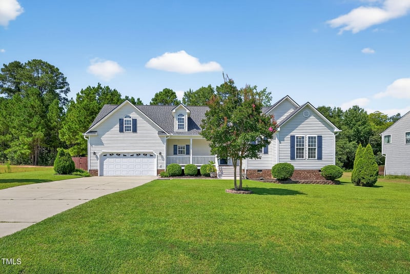 233 Meadow Hills Dr, Four Oaks, NC 27524