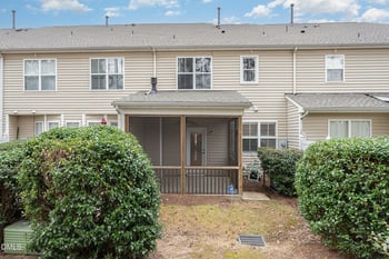 233 Murray Glen Dr, Cary, NC 27519