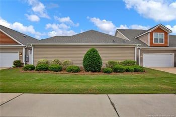 233 Nandina Ct, Fayetteville, NC 28311