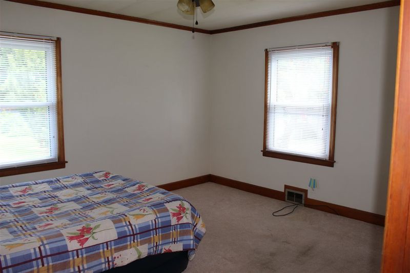 233 Nicks St, Graham, NC 27253