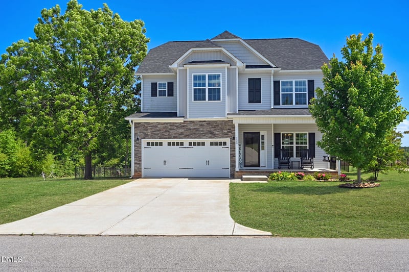 233 Pond Mountain Dr, Clayton, NC 27520