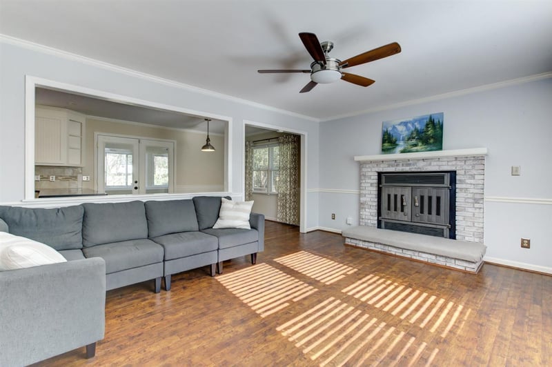 233 Rosehaven Dr, Raleigh, NC 27609