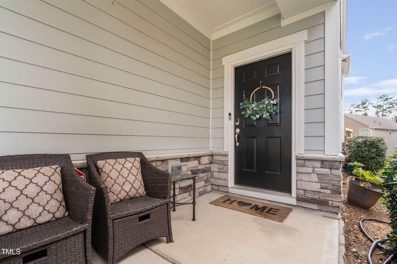 233 Sage Oak Ln, Holly Springs, NC 27540