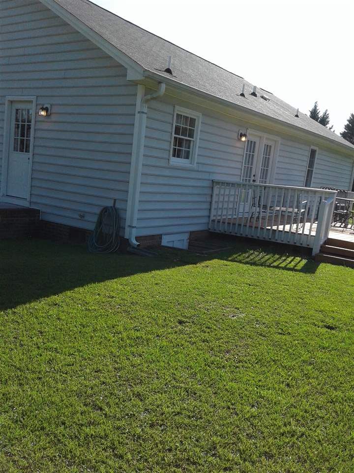 233 Scotts Ln, Angier, NC 27501