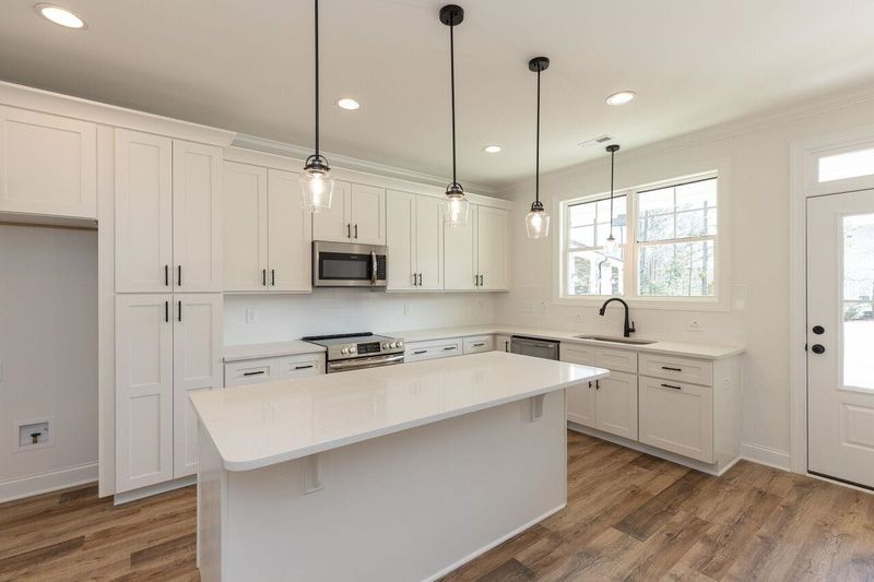 233 Southerby Bluffs Ct, Garner, NC 27529