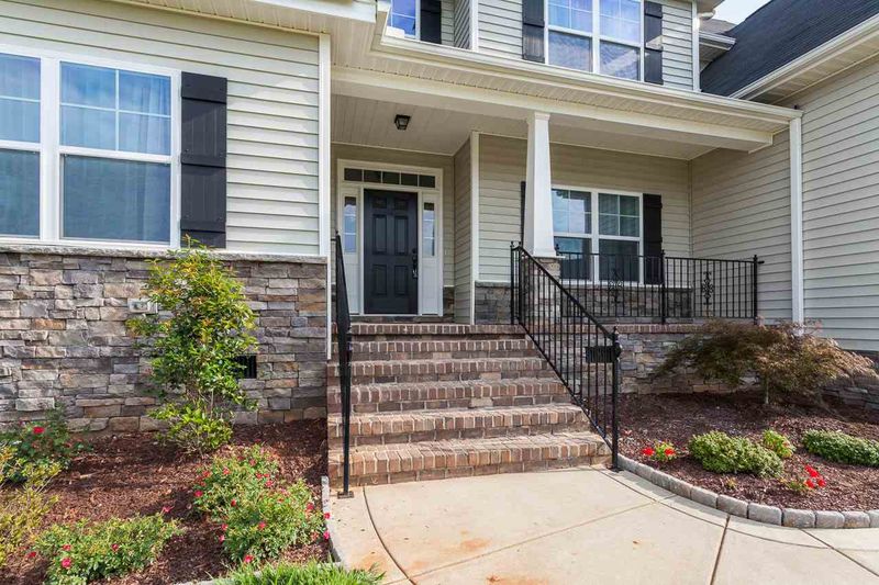 233 Swann Trl, Clayton, NC 27527