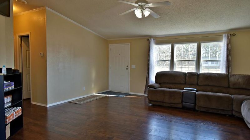 233 Wildwood Ln, Smithfield, NC 27577