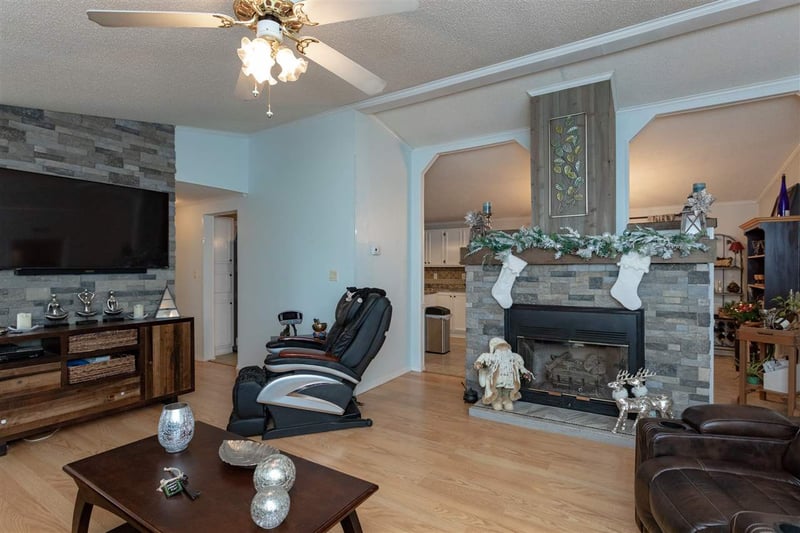 233 Zeb Ln, Benson, NC 27504
