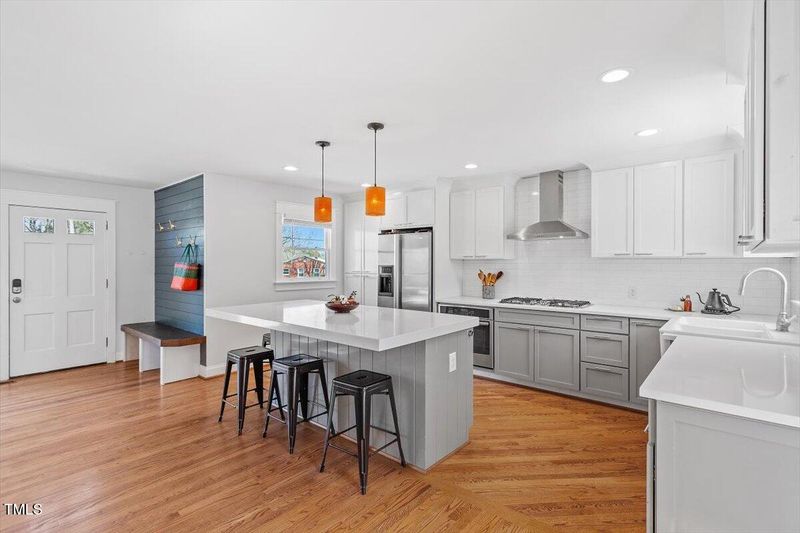 2330 Glascock St, Raleigh, NC 27610