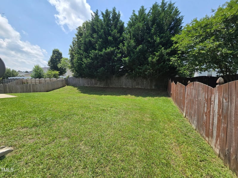 2330 Lazy River Dr, Raleigh, NC 27610