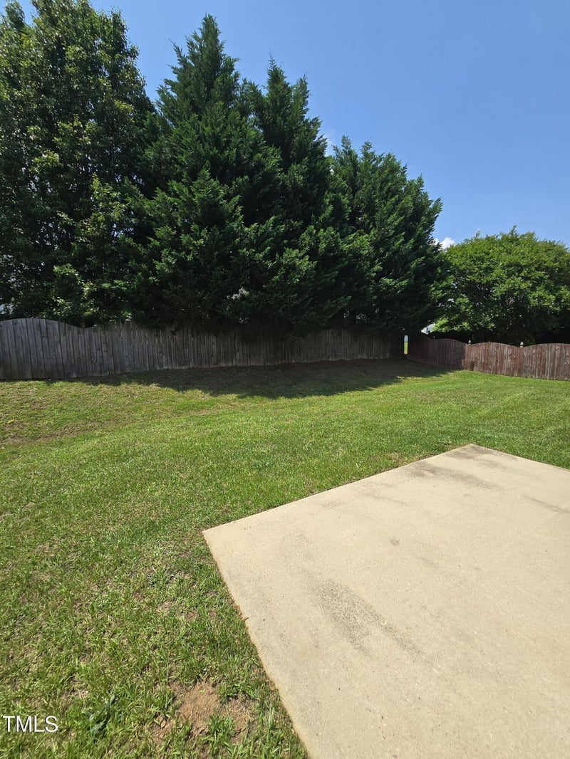 2330 Lazy River Dr, Raleigh, NC 27610