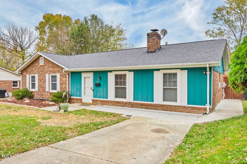 2331 Buckingham Rd, Burlington, NC 27217