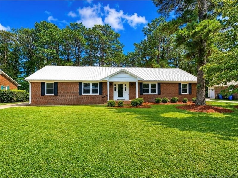 2331 Colgate Dr, Fayetteville, NC 28304