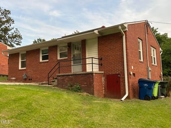 2331 Kennington Rd, Raleigh, NC 27610