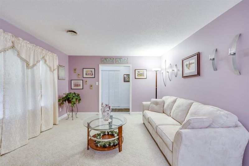 2331 Oriole Dr, Durham, NC 27707