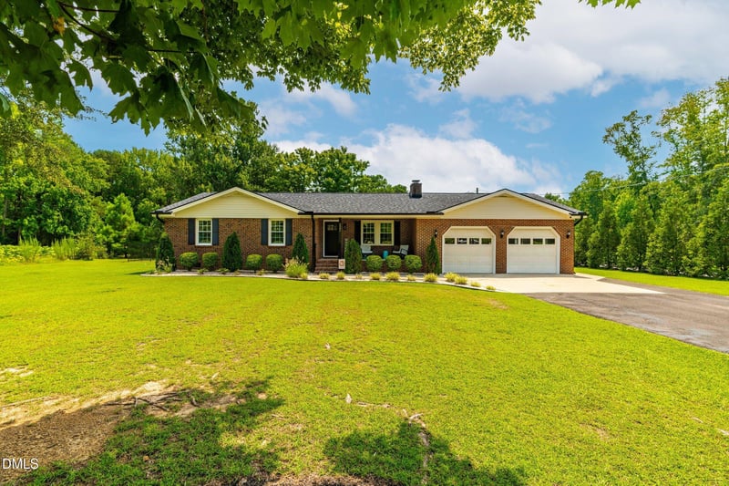 2331 Twin Acres Rd, Clayton, NC 27520