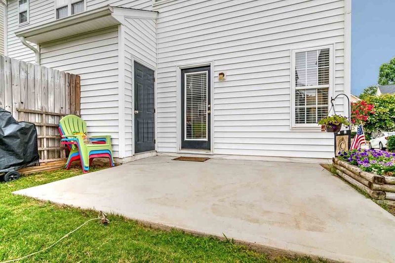 2332 Bay Harbor Dr, Raleigh, NC 27604