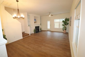2332 Persimmon Ridge Dr, Raleigh, NC 27604