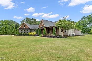2335 Twin Acres Rd, Clayton, NC 27520