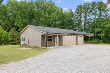 2335 Twin Acres Rd, Clayton, NC 27520