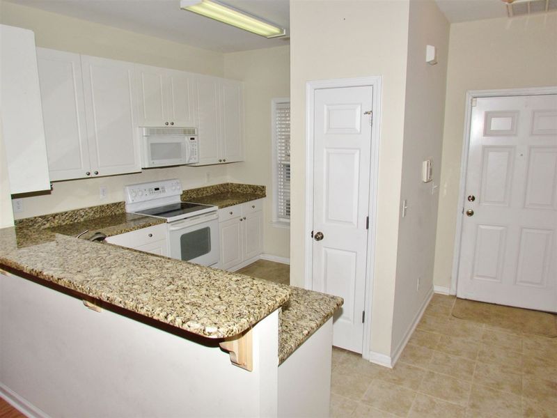 2337 Bay Harbor Dr, Raleigh, NC 27604