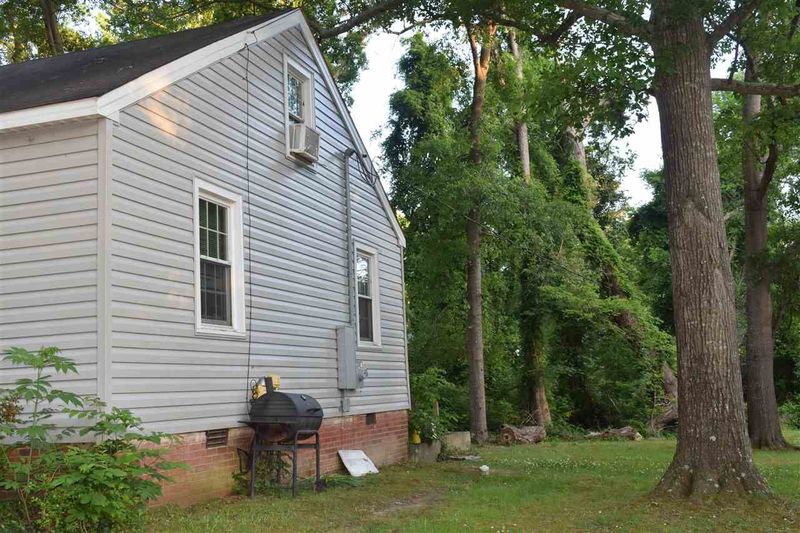 234 Stroud St, Sanford, NC 27330