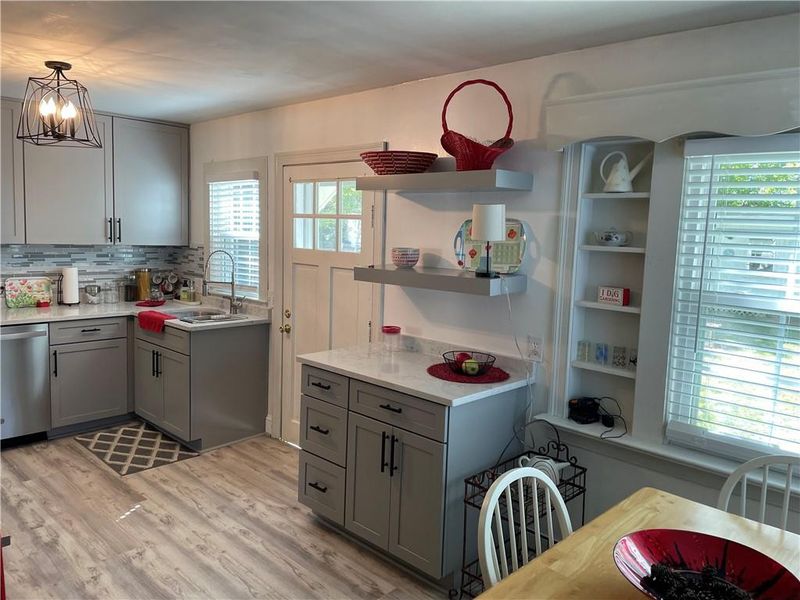 234 Waverly Way, Burlington, NC 27215