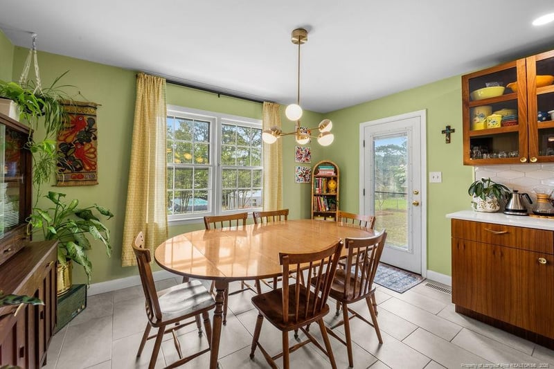 2341 Colgate Dr, Fayetteville, NC 28304
