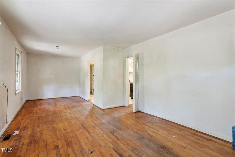 2343 Derby Dr, Raleigh, NC 27610
