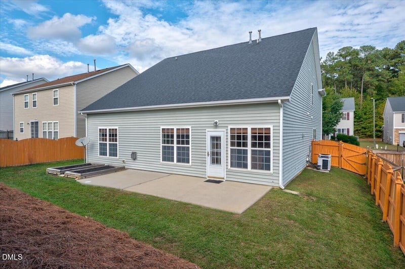 2344 Lazy River Dr, Raleigh, NC 27610