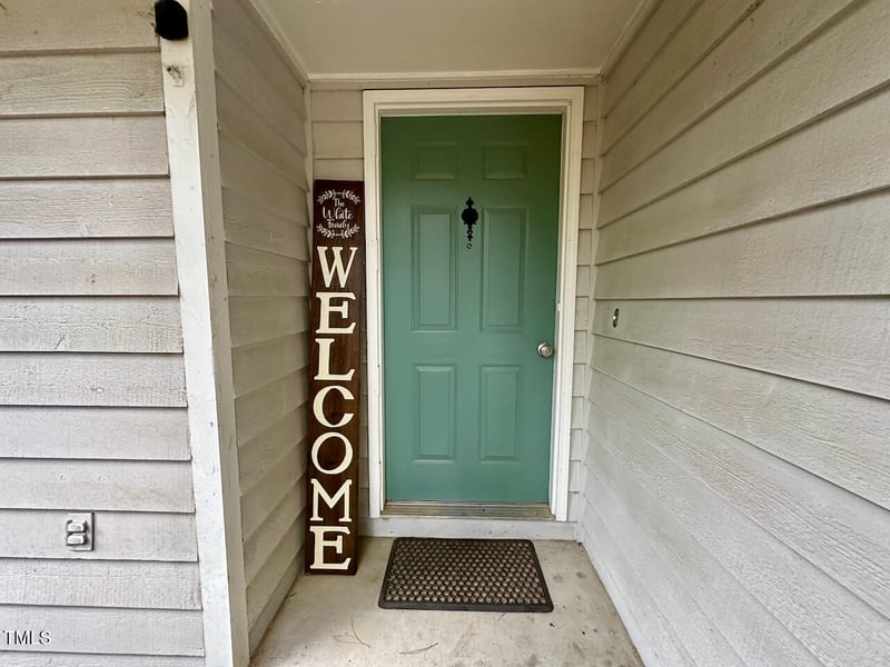 2344 Ravenhill Dr, Raleigh, NC 27615