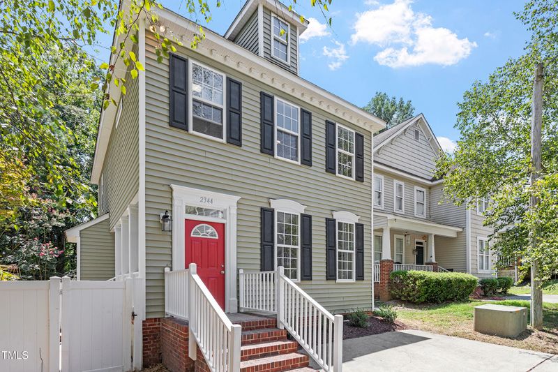2344 Sapphire Valley Dr, Raleigh, NC 27604