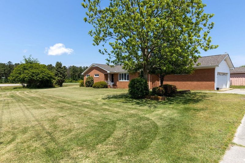 2347 N Us 301 Hw, Selma, NC 27576