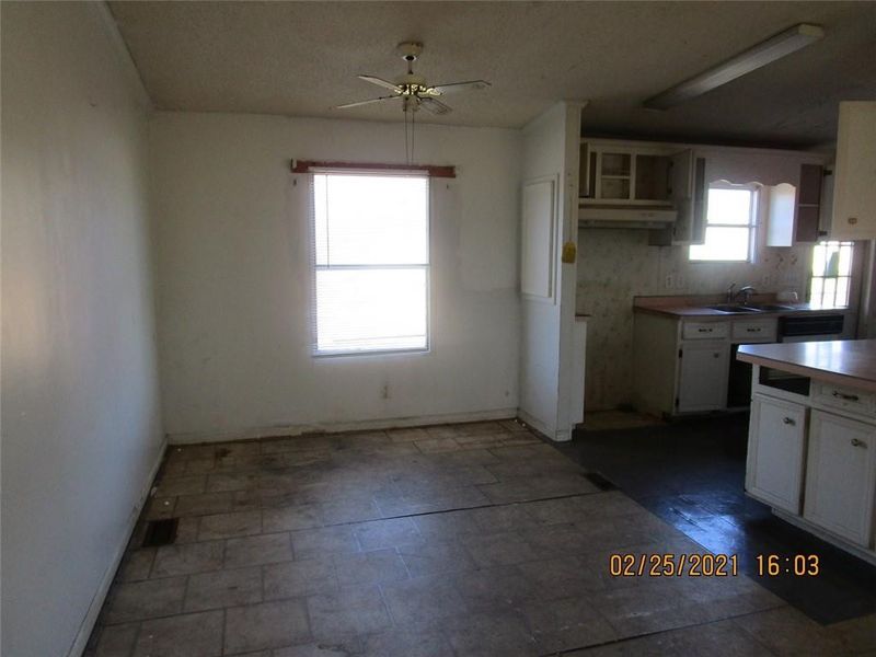 2348 Basil Holt Rd, Burlington, NC 27217