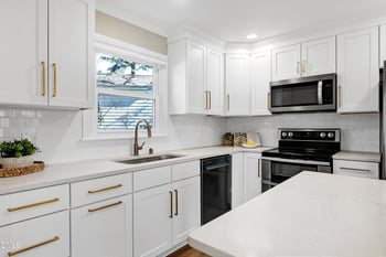 2348 Ravenhill Dr, Raleigh, NC 27615