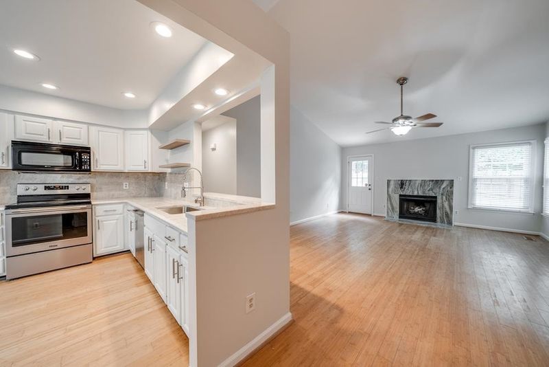 2349 Florida Ct, Raleigh, NC 27615