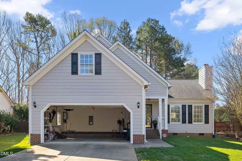 2349 Kendricks Ct, Raleigh, NC 27613