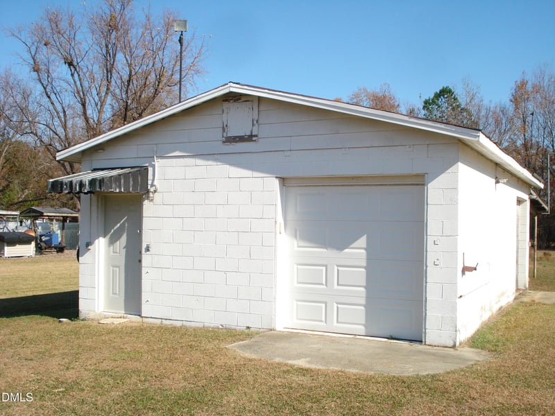 235 Iris Bryant Rd, Erwin, NC 28339