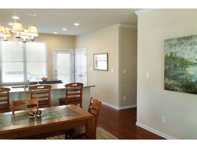 235 Lena Cir, Chapel Hill, NC 27516